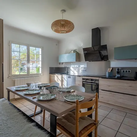 Maison Familiale à Parentis-en-born, 6 Pers. - Proche Et Plages - Ménage Inclus - Fr-1-319-531 Hébergement de vacances
